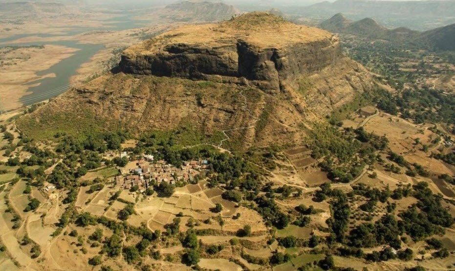 Chawand Fort, Chawand, Maharashtra, India
